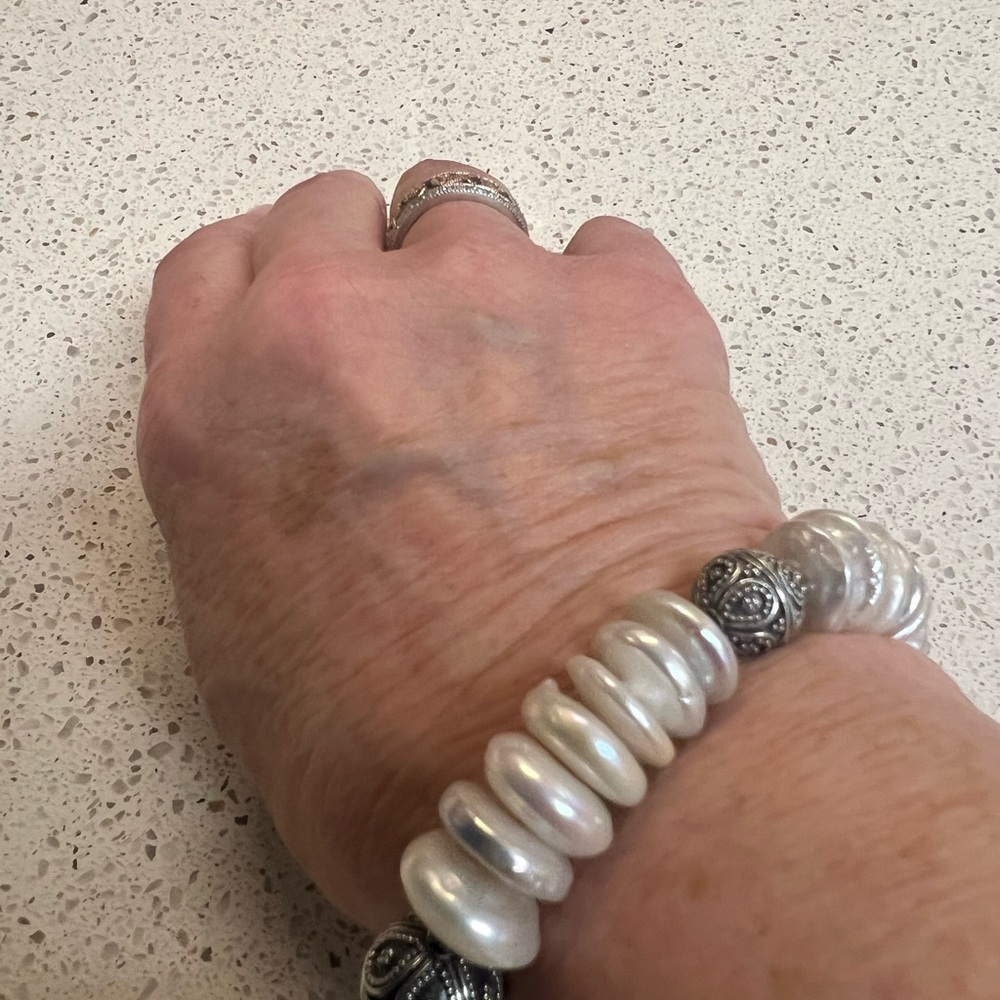 Merav Sterling Silver & Genuine Button Pearl Bracelet with Magnetic Clasps - Picture 2 of 4